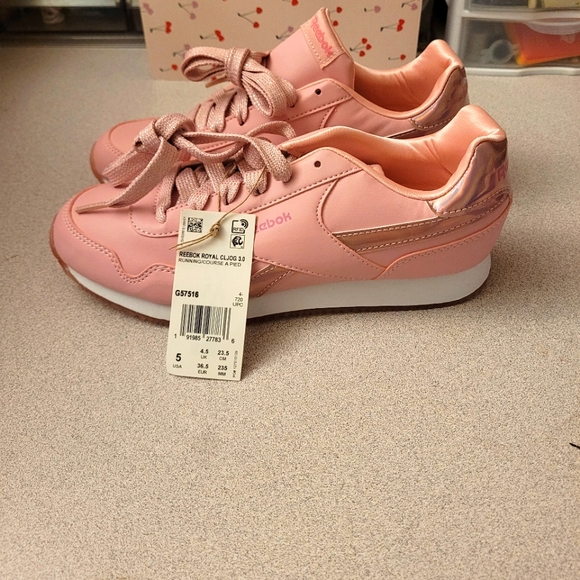 Pink Rebook Shoes - Picture 2 of 3
